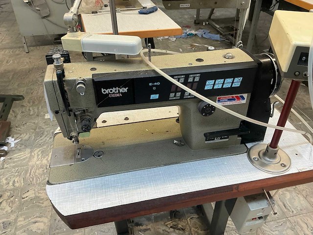 Brother exedra e-40 db2-b737-913 snelnaaier - afbeelding 3 van  9