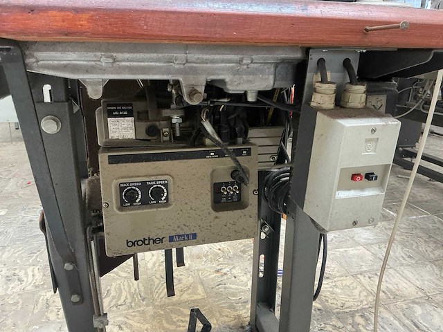 Brother exedra e-40 db2-b737-913 snelnaaier - afbeelding 7 van  9