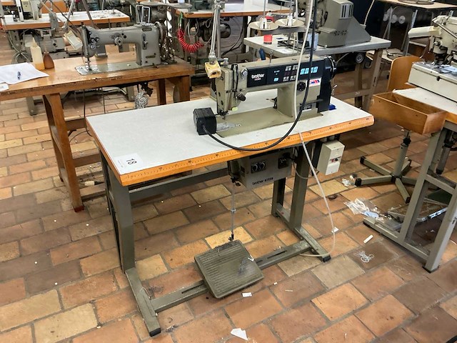 Brother exedra e-40 snelnaaier - afbeelding 2 van  7