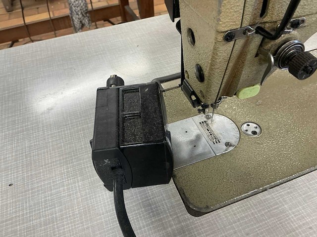 Brother exedra e-40 snelnaaier - afbeelding 3 van  5