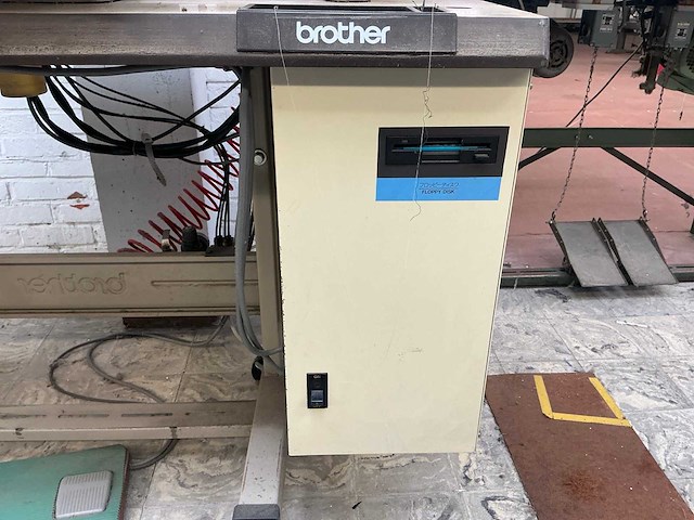 Brother lk3-b310-111 borduur machine - afbeelding 9 van  10