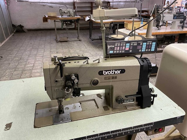 Brother lt2-b75-9055 2 naalds naaimachine - afbeelding 4 van  4