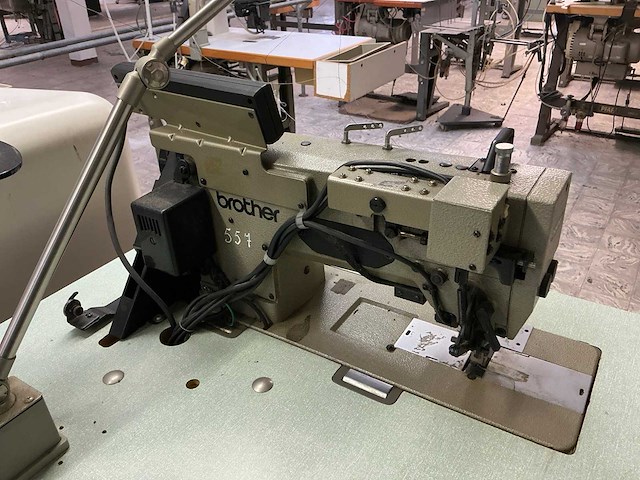 Brother lt2-b75-9055 2 naalds naaimachine - afbeelding 3 van  3