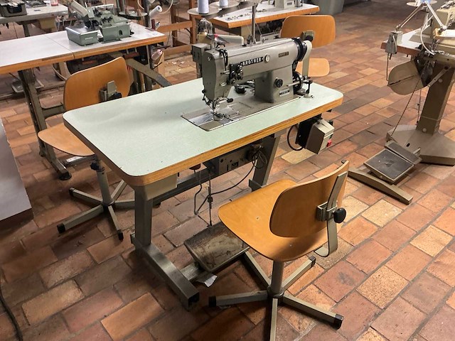 Brother lt2-b832-405 2 naalds naaimachine - afbeelding 6 van  8
