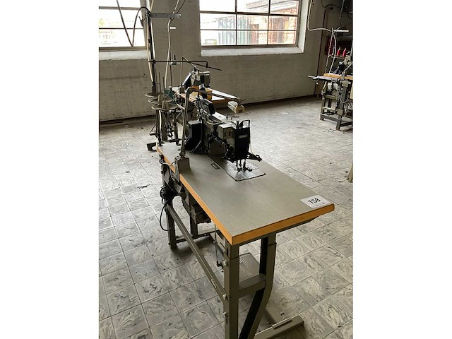 Brother lt2 b842 903 2-naalds naaimachine - afbeelding 1 van  1