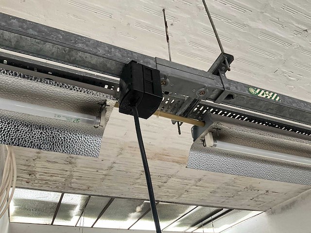 Brother lt2 b842 905 2-naalds naaimachine - afbeelding 6 van  6