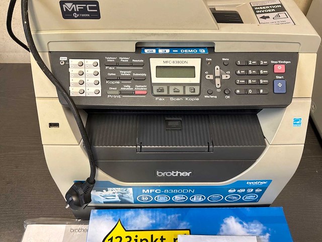 Brother mfc-8380dn multifunctionele printer - afbeelding 2 van  7