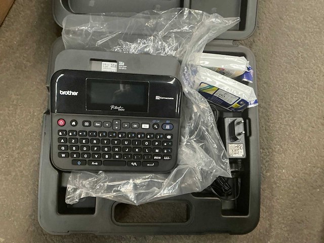 Brother p-touch d600 labelprinter - afbeelding 2 van  3