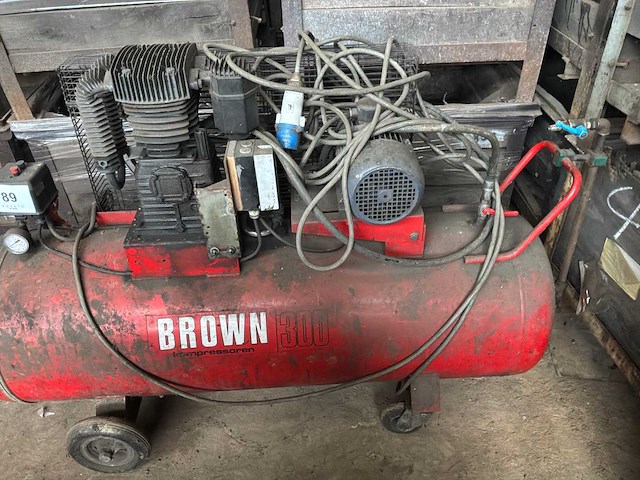 Brown 300 schroefcompressor - afbeelding 2 van  5