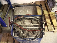 Brown batterijoplader - afbeelding 3 van  5