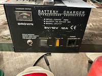 Brown df1777 acculader - afbeelding 1 van  1