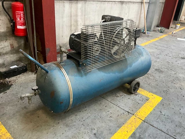 Brown e90l2 compressor - afbeelding 1 van  8