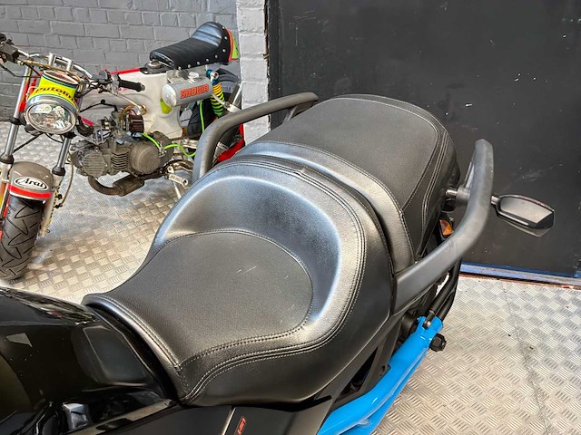 Brp can-am r moto - afbeelding 7 van  35