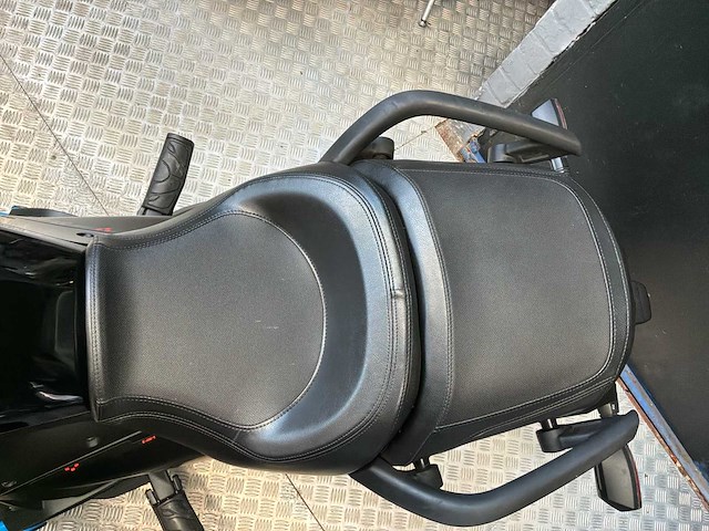 Brp can-am r moto - afbeelding 8 van  35