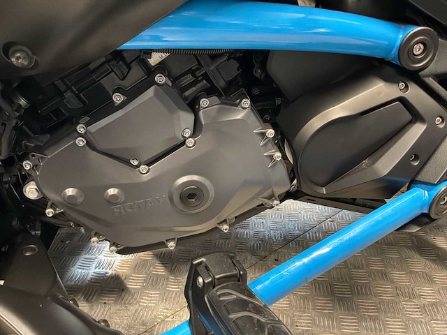 Brp can-am r moto - afbeelding 13 van  35