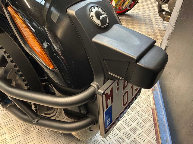 Brp can-am r moto - afbeelding 31 van  35