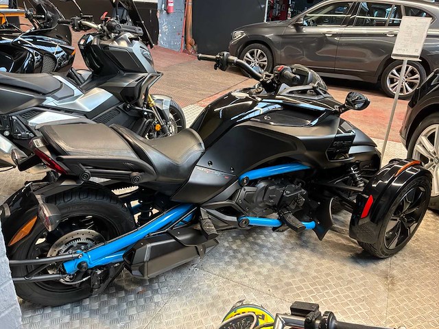 Brp can-am r moto - afbeelding 32 van  35