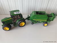 Bruder john deere traktor - afbeelding 1 van  6
