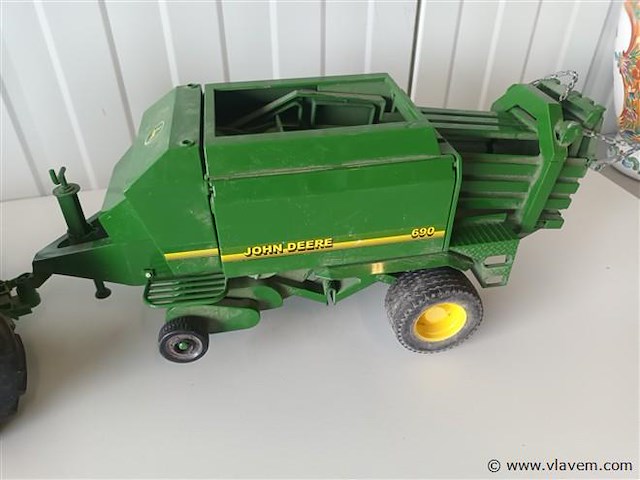 Bruder john deere traktor - afbeelding 3 van  6