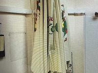 Brugse zot parasols decoratiemateriaal - afbeelding 2 van  2