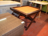 Bruin houten bijzet tafeltje met rotan blad afm. 90x70x55 - afbeelding 3 van  4