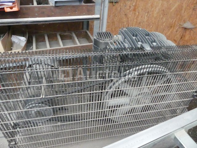 Bruine st100 compressor - afbeelding 4 van  4