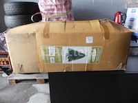 Brunswick kunstmatige kerstboom - afbeelding 1 van  5