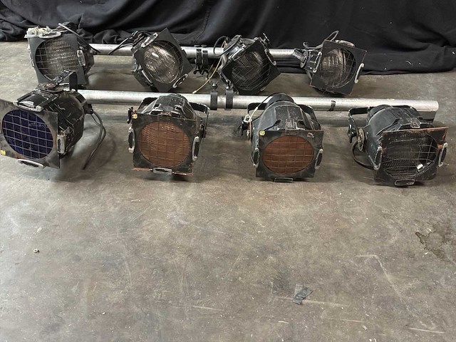 Bryte by projector by - afbeelding 7 van  8