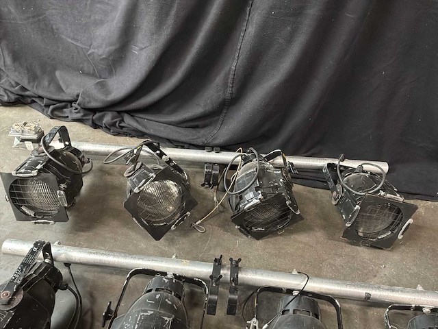 Bryte by projector by - afbeelding 8 van  8