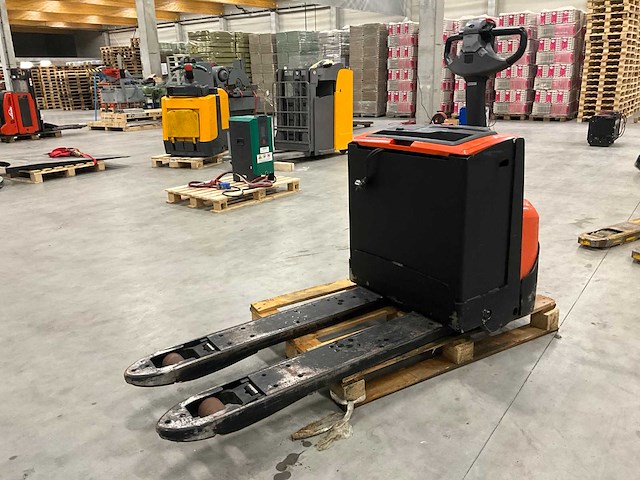 Bt elektrische palletwagen - afbeelding 3 van  9