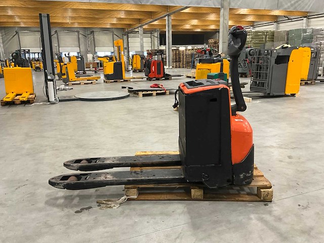 Bt elektrische palletwagen - afbeelding 4 van  9