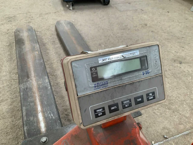 Bt hand hydraulische palletwagen met weegfunctie - afbeelding 2 van  4