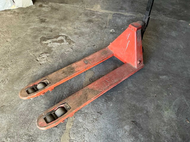 Bt hand hydraulische palletwagen - afbeelding 2 van  4