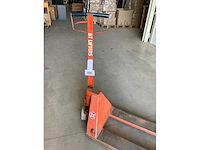 Bt hand hydraulische palletwagen - afbeelding 2 van  4