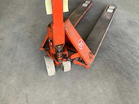 Bt hand hydraulische palletwagen - afbeelding 4 van  4