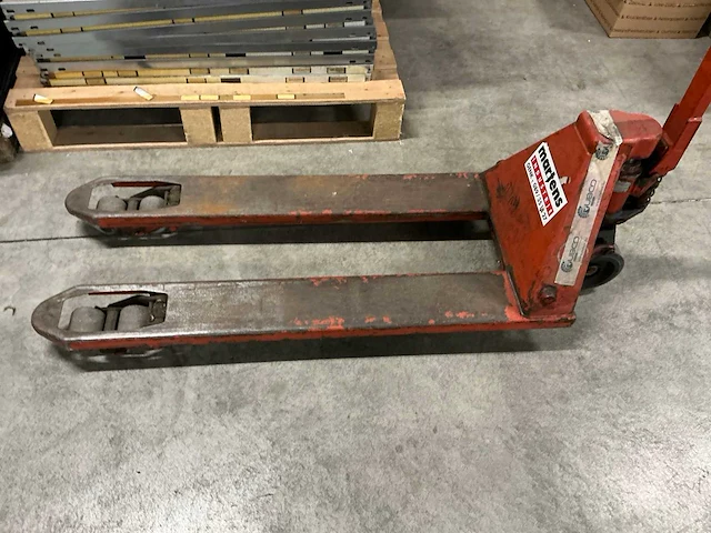 Bt hand hydraulische palletwagen - afbeelding 2 van  5