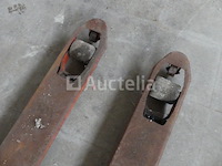 Bt handmatige palletwagen wordt gereviseerd - afbeelding 2 van  4