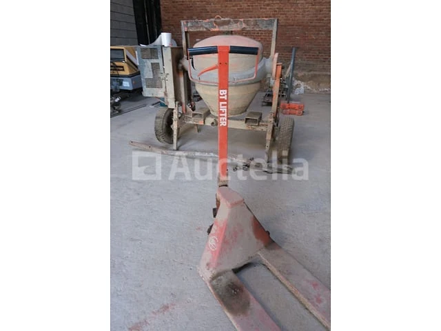Bt hydraulische palletwagen - afbeelding 1 van  7