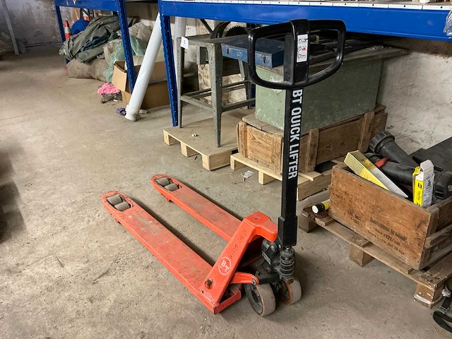 Bt lhm230 hand hydraulische palletwagen - afbeelding 1 van  6