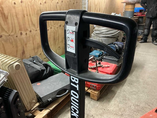 Bt lhm230 hand hydraulische palletwagen - afbeelding 5 van  6