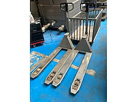 Bt lifter hand hydraulische palletwagen (2x) - afbeelding 2 van  5