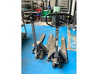 Bt lifter hand hydraulische palletwagen (2x) - afbeelding 4 van  5