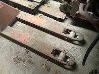 Bt lifter hand hydraulische palletwagen - afbeelding 2 van  5
