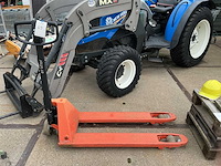 Bt lifter hand hydraulische palletwagen - afbeelding 1 van  1