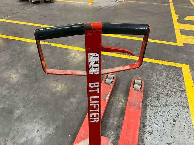 Bt lifter l 2000/11 transpallet - afbeelding 4 van  6