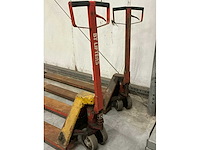 Bt lifters hand hydraulische palletwagen (2x) - afbeelding 3 van  5