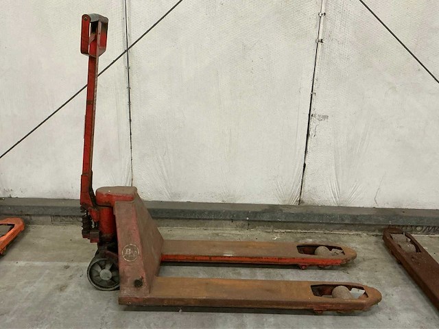 Bt lifters hand hydraulische palletwagen - afbeelding 1 van  3