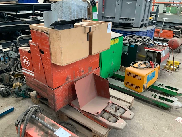 Bt products lt 2000 e/10 elektrische palletwagen - afbeelding 1 van  5