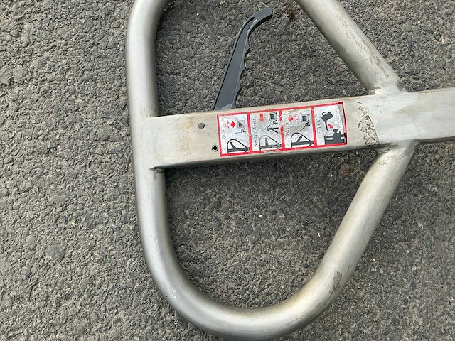 Bt rvs 2000 hand hydraulische palletwagen - afbeelding 24 van  34