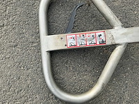 Bt rvs 2000 hand hydraulische palletwagen - afbeelding 24 van  34
